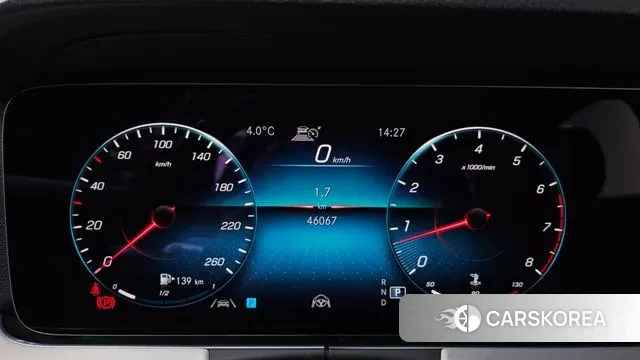 Mercedes-Benz E-Class W213 2021 Серый из Кореи, фото 2