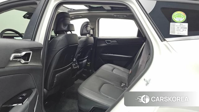 Kia Sportage 5th Generation Hybrid 2023 Белый из Кореи, фото 2