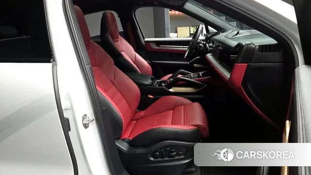 Porsche Cayenne (PO536) 2025 Серый из Кореи, фото 2