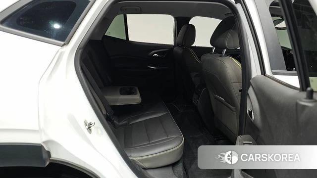 Chevrolet (GM Daewoo) Trax Crossover 2023 Белый из Кореи, фото 2