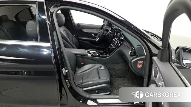 Mercedes-Benz C-Class W205 2018 Черный из Кореи, фото 2