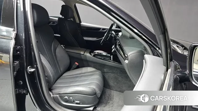 Genesis G80 (RG3) 2022 Черный из Кореи, фото 2