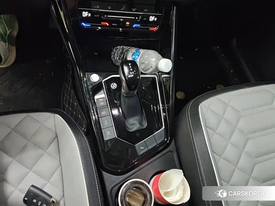 Volkswagen Tayron 2026 Белый из Китая, фото 2
