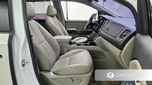 Kia The New Carnival 2018 Белый из Кореи, фото 2