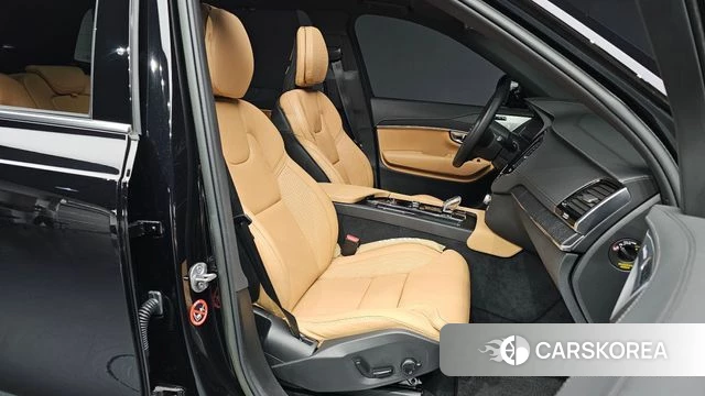 Volvo XC90 second Generation 2023 Черный из Кореи, фото 2