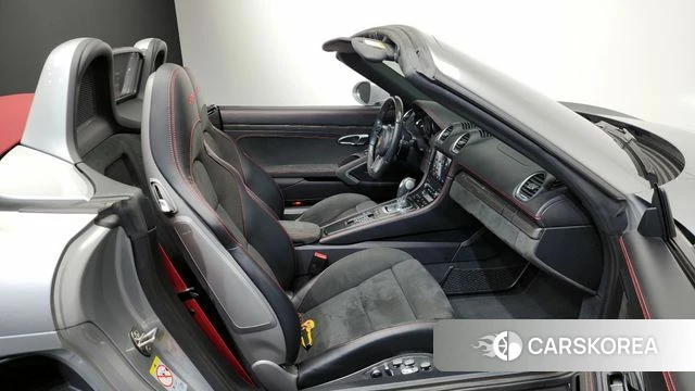 Porsche 718 Boxster 2021 Серебристо-серый из Кореи, фото 2