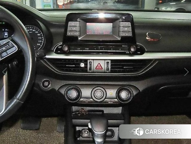 Kia The New K3 2nd generation 2021 Белый из Кореи, фото 2
