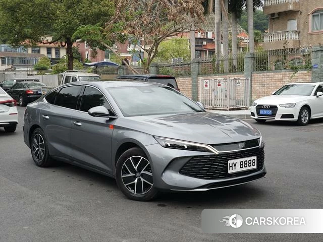 BYD Qin L DM 2024 Темно-серый из Китая, фото 2