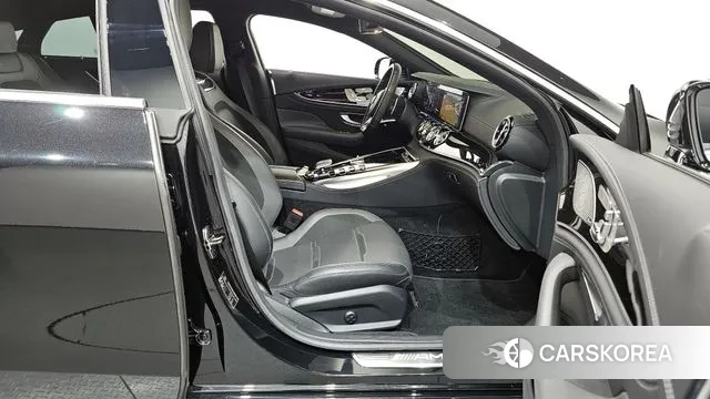 Mercedes-Benz AMG GT 2020 Черный из Кореи, фото 2