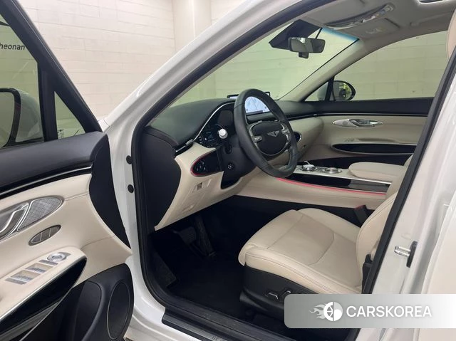 Genesis GV70 2022 Белый из Кореи, фото 2