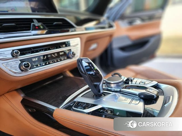 BMW 7 Series (G11) 2019 Синий из Кореи, фото 2