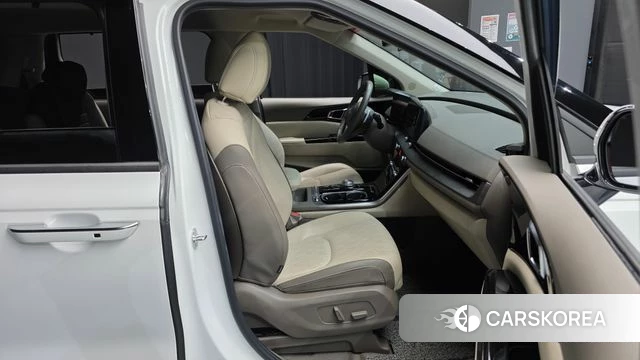 Kia Carnival 4th generation 2023 Белый из Кореи, фото 2