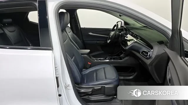 Chevrolet (GM Daewoo) Bolt EUV 2022 Белый из Кореи, фото 2