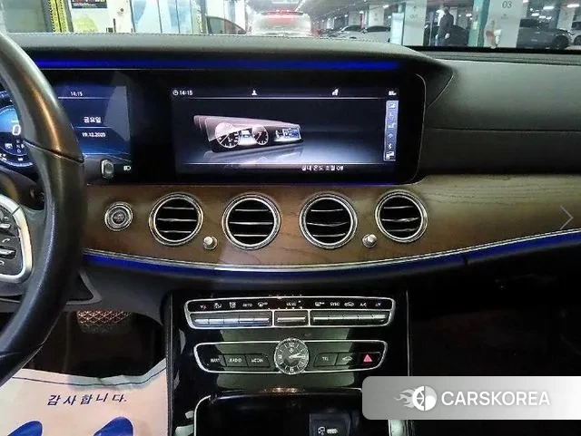 Mercedes-Benz E-Class W213 2019 Черный из Кореи, фото 2