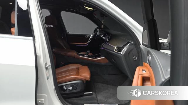 BMW X5 (G05) 2022 Белый из Кореи, фото 2