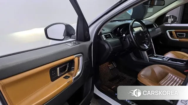 Land Rover Discovery Sports 2018 Белый из Кореи, фото 2
