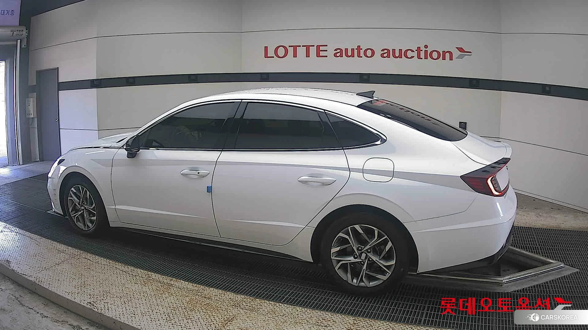 Hyundai Sonata 2023 Serenity White Pearl (Optional addition) из Кореи, фото 2