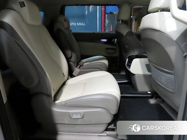 Kia Carnival 4th generation 2023 Белый из Кореи, фото 2
