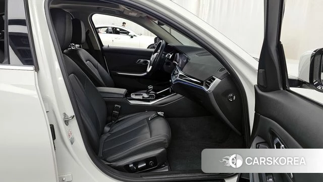 BMW 3 Series (G20) 2019 Белый из Кореи, фото 2