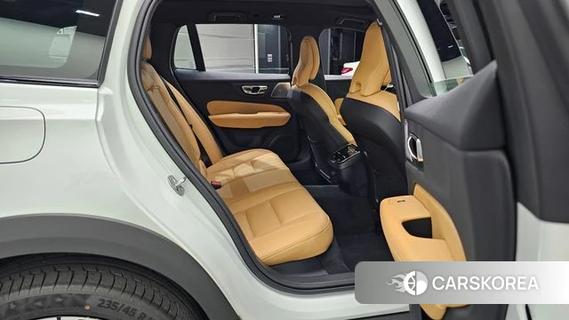 Volvo V60 Cross-Country 2nd Generation 2026 Белый из Кореи, фото 2