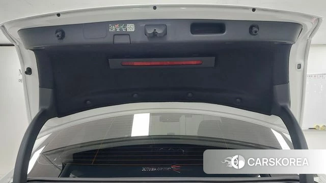 Mercedes-Benz A-Class W177 2024 Белый из Кореи, фото 2