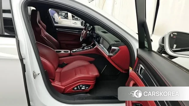 Porsche Panamera (971) 2020 Серебристо-серый из Кореи, фото 2