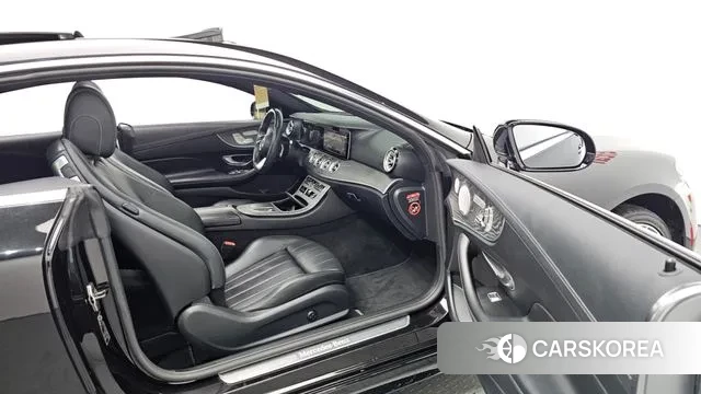 Mercedes-Benz E-Class W213 2020 Черный из Кореи, фото 2