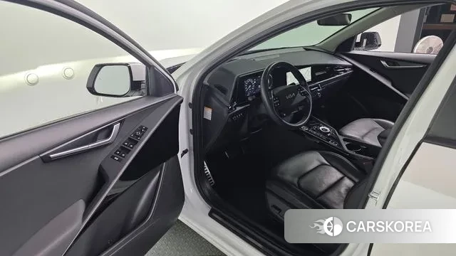 Kia Di Ol Nu Niro 2022 Белый из Кореи, фото 2