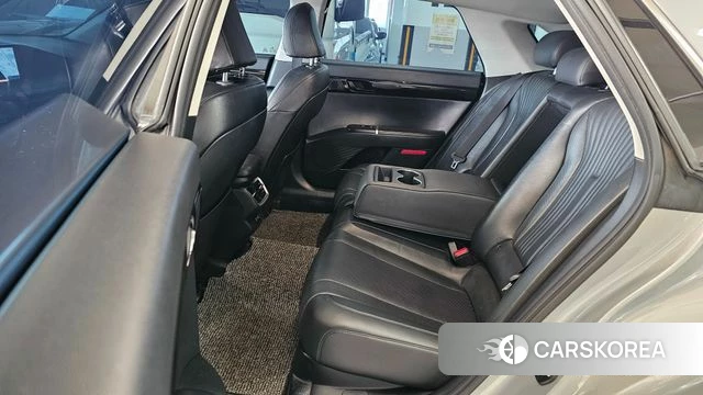 Hyundai Grandeur (GN7) 2023 Серебристо-серый из Кореи, фото 2