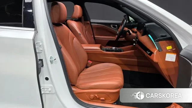 Kia The New K8 Hybrid 2024 Белый из Кореи, фото 2