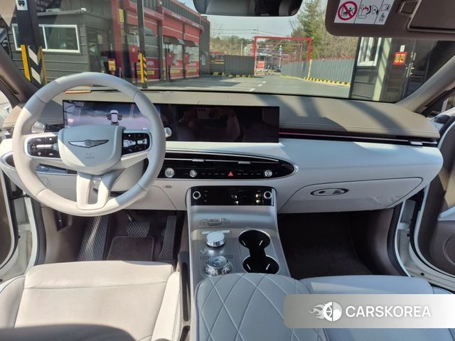 Genesis GV70 2025 Белый из Кореи, фото 2