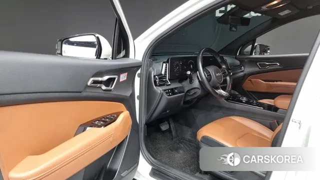 Kia Sportage 5th Generation Hybrid 2022 Белый из Кореи, фото 2