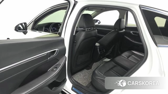 Hyundai Sonata (DN8) 2022 Белый из Кореи, фото 2