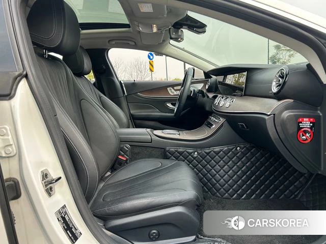 Mercedes-Benz CLS 2022 Белый из Китая, фото 2