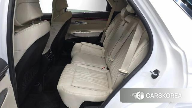 Genesis GV70 2024 Белый из Кореи, фото 2