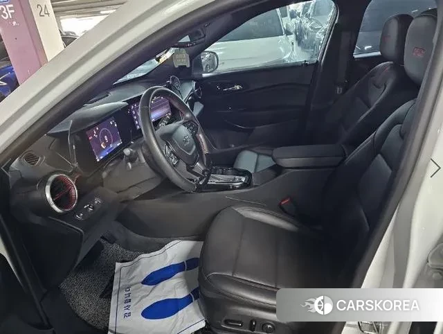 Chevrolet (GM Daewoo) Trax Crossover 2023 Белый из Кореи, фото 2