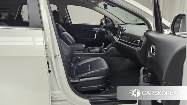 Kia Sportage 5th Generation 2021 Белый из Кореи, фото 2