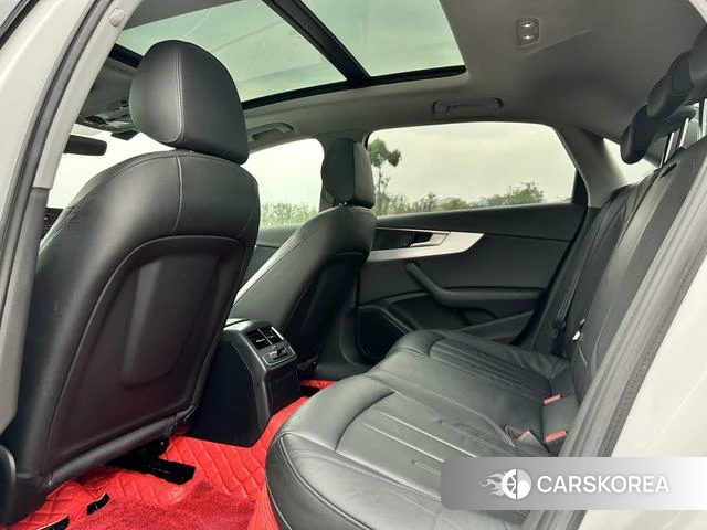 Audi A4L 2018 Белый из Китая, фото 2