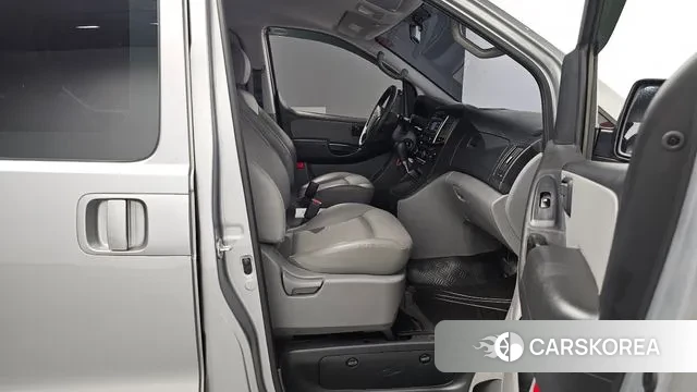 Hyundai The New Grand Starex 2019 Серебряный из Кореи, фото 2