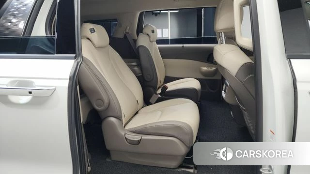 Kia The New Carnival 4th Generation 2025 Белый из Кореи, фото 2