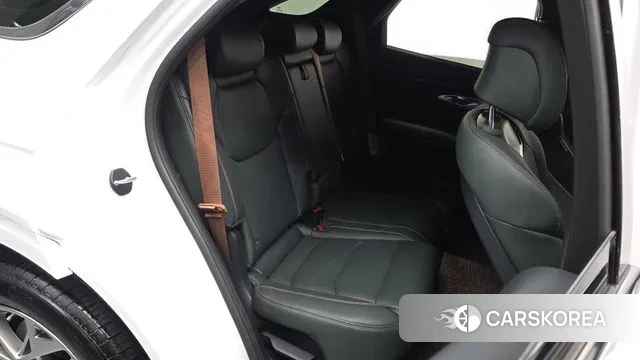 Genesis GV70 2023 Белый из Кореи, фото 2