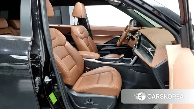 Ssangyong Torres 2022 Черный из Кореи, фото 2