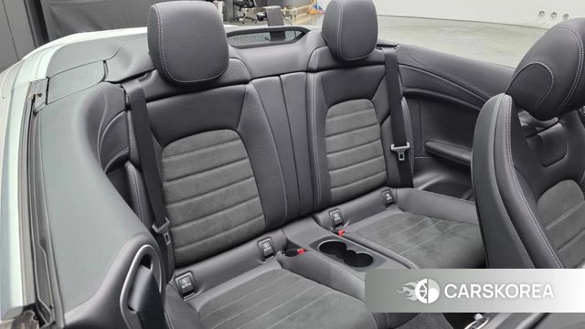 Mercedes-Benz C-Class W205 2022 Белый из Кореи, фото 2