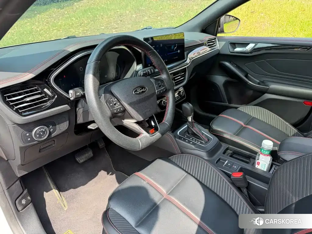 Ford Focus 2023 Белый из Китая, фото 2