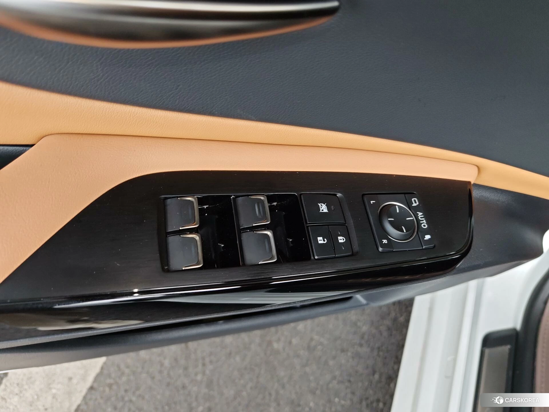 Lexus ES 2024 Белый из Китая, фото 2