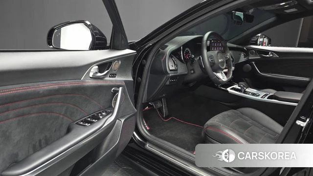 Kia Stinger Meister 2023 Черный из Кореи, фото 2