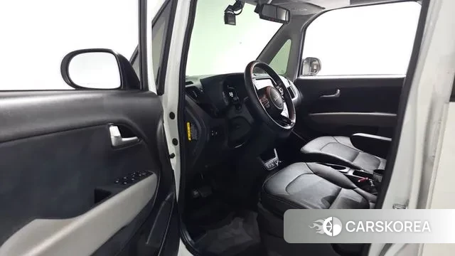 Kia The New Kia Ray 2023 Белый из Кореи, фото 2