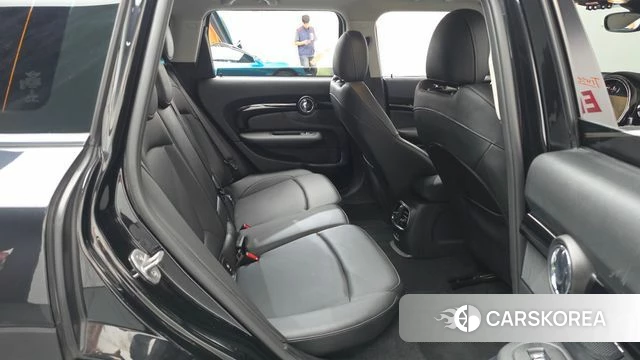 Mini Cooper Clubman 2022 Черный из Кореи, фото 2