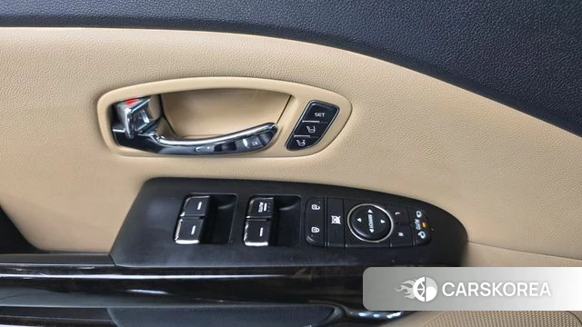 Kia The New Carnival 2018 Черный из Кореи, фото 2