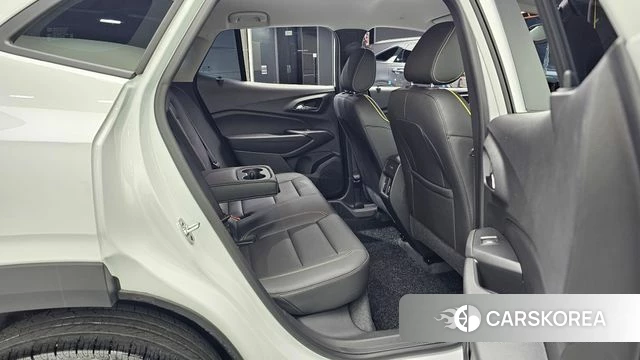 Chevrolet (GM Daewoo) Trax Crossover 2024 Белый из Кореи, фото 2